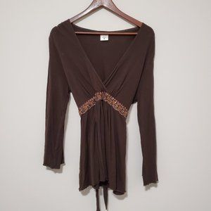 3/$20 MOTHERHOOD MATERNITY| VNeck L Brown